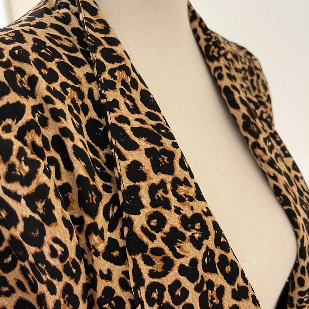 Leopard Print Modern Jacket - image 4